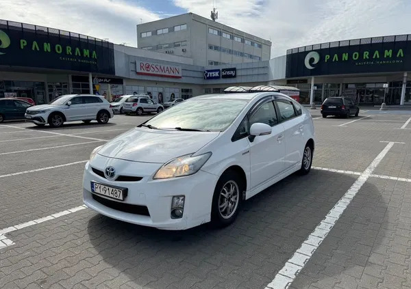 samochody osobowe Toyota Prius cena 28500 przebieg: 269450, rok produkcji 2012 z Poznań